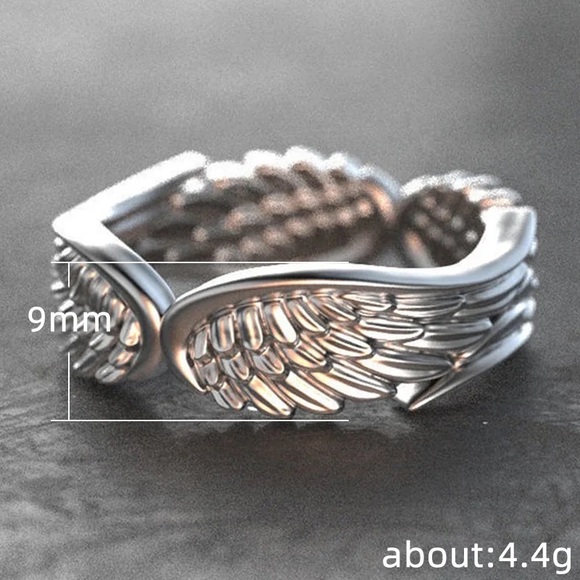 New Exquisite Retro Angel Ring - Picture 3 of 3